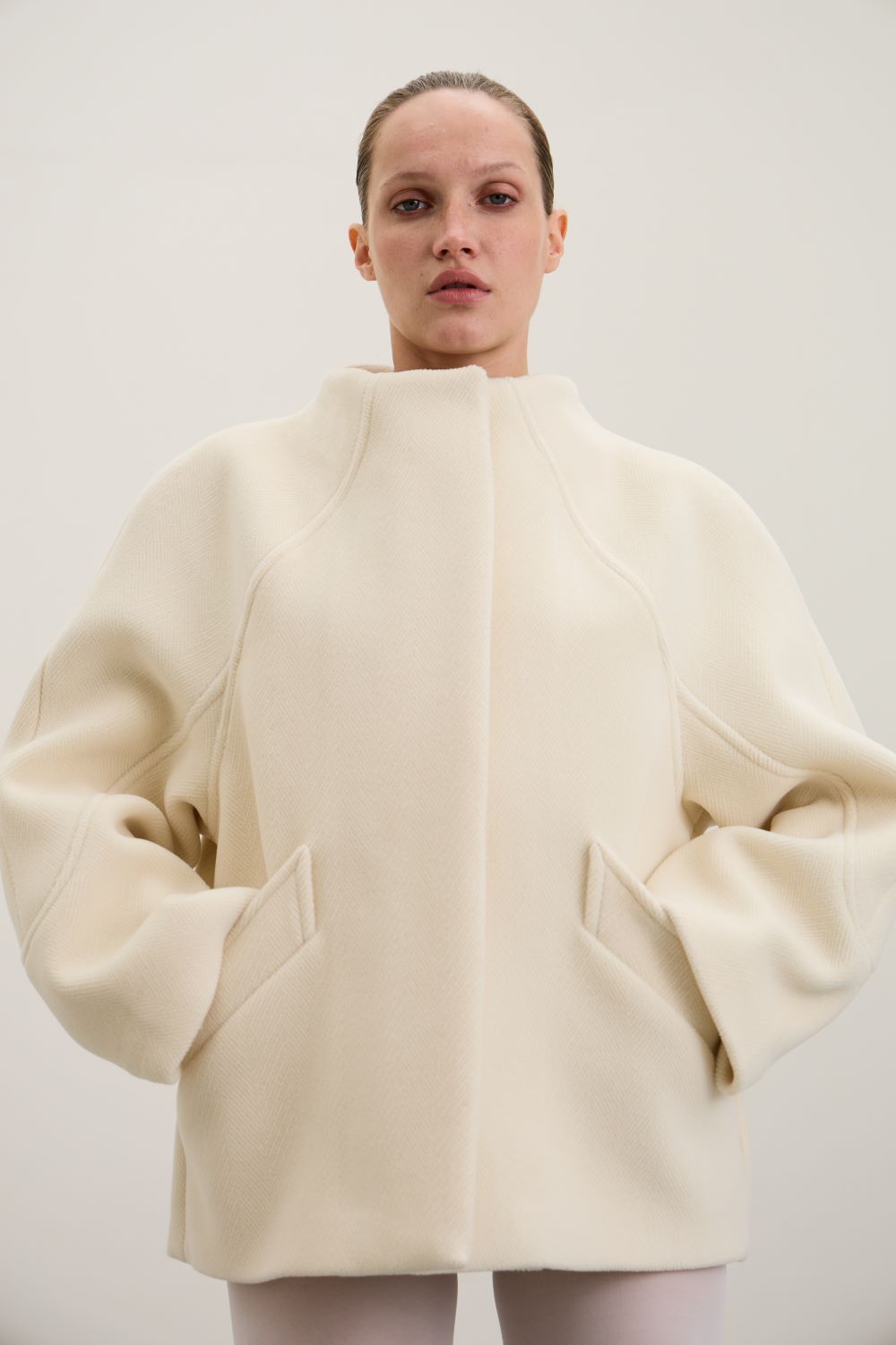 COCOON COAT women’s cropped coat, ivory