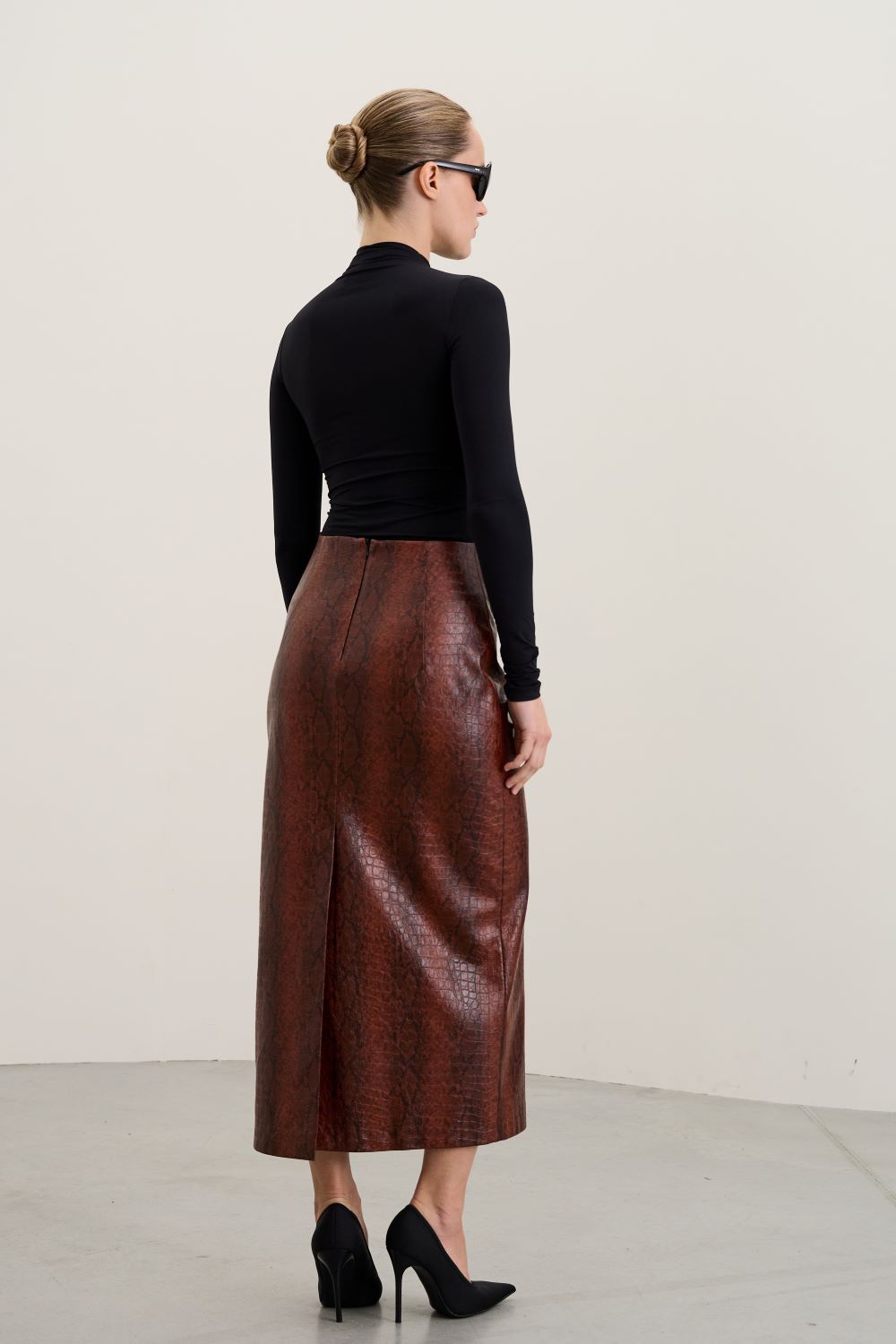 SNAKE WAVE SKIRT women’s midi skirt, brown