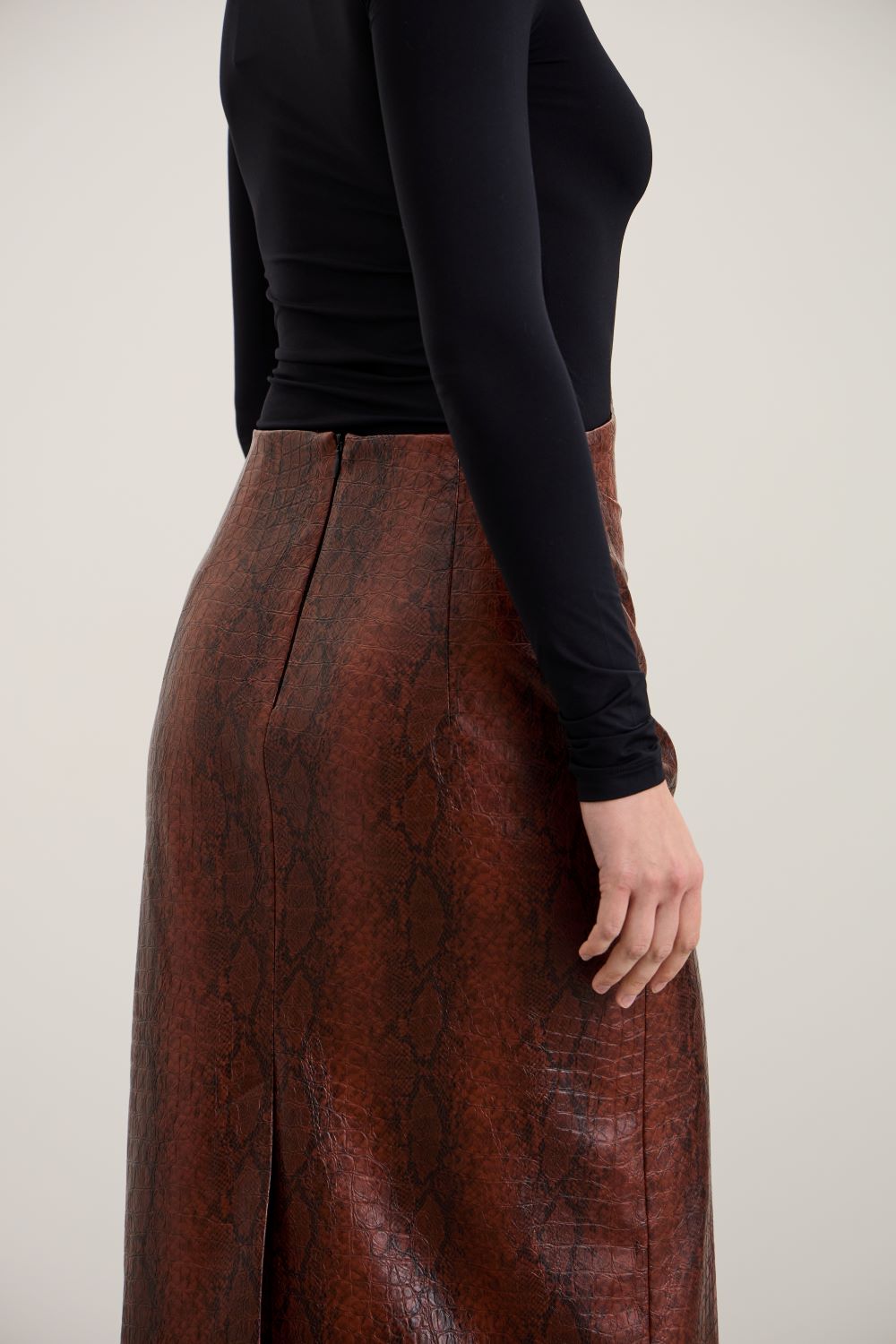 SNAKE WAVE SKIRT women’s midi skirt, brown